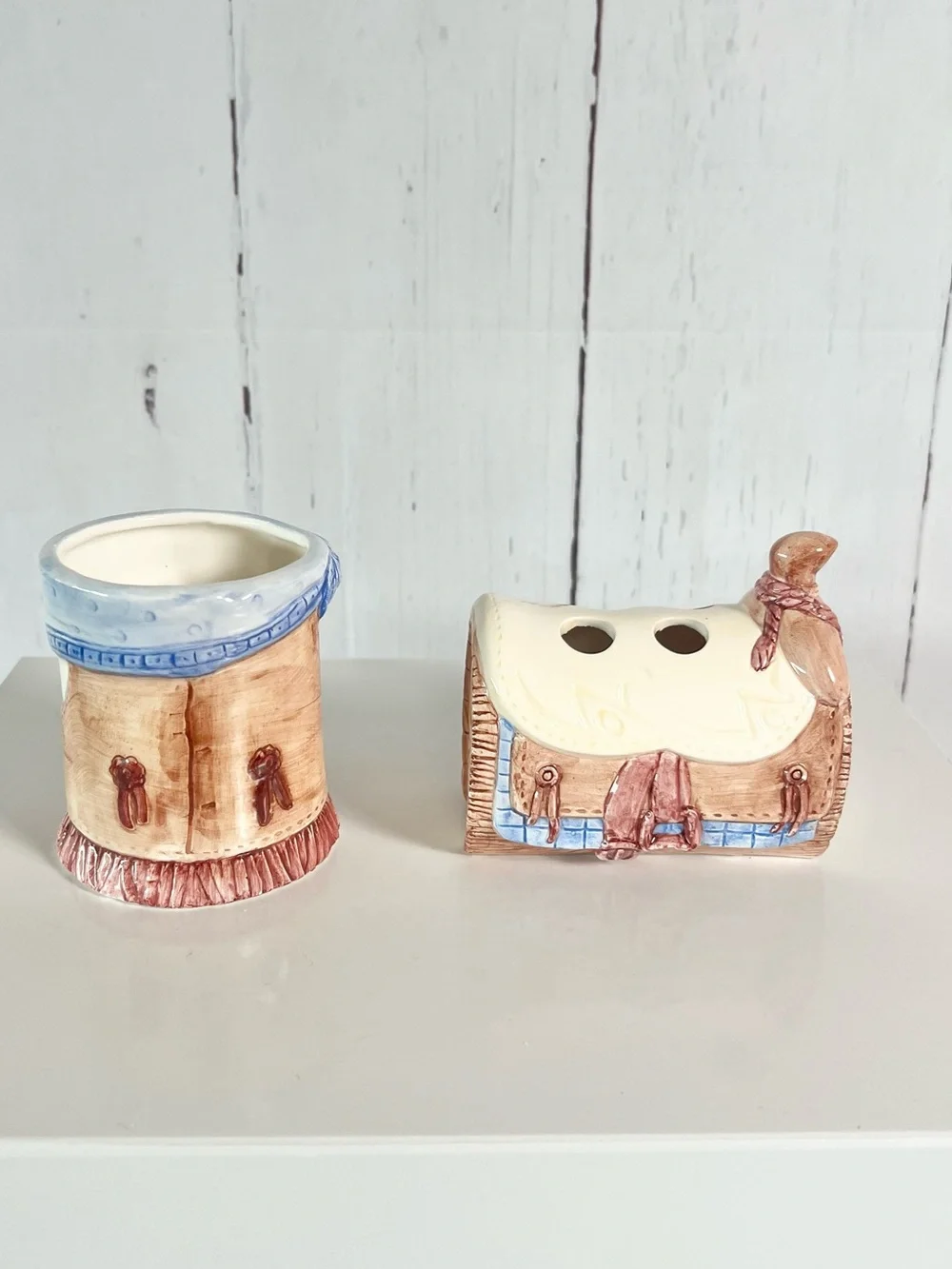 Vintage Ceramic Western Cowboy Saddle Toothbrush Holder & Cup Bathroom Set